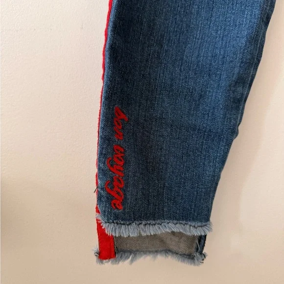 Joie Bon Vouage Jeans. - Picture 3 of 9